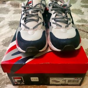 Gently worn Fila red, black and white sz 10